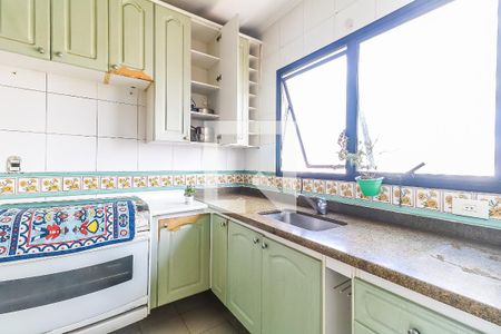 Apartamento à venda com 116m², 3 quartos e 2 vagas Apartamento à venda com 116m², 3 quartos e 2 vagasCozinha