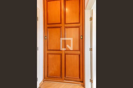 Apartamento à venda com 116m², 3 quartos e 2 vagas Apartamento à venda com 116m², 3 quartos e 2 vagasSuíte