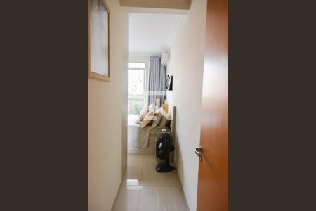 Apartamento à venda com 72m², 2 quartos e 2 vagasCorredor