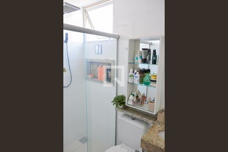 Apartamento à venda com 72m², 2 quartos e 2 vagasBanheiro