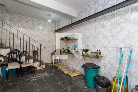 Casa à venda com 360m², 4 quartos e 7 vagas Casa à venda com 360m², 4 quartos e 7 vagasGaragem 1