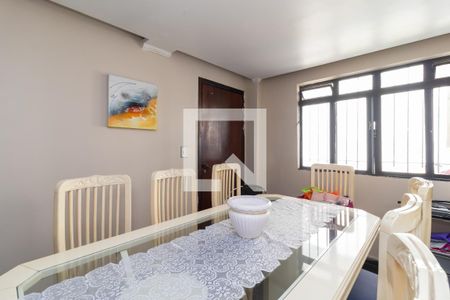 Casa à venda com 360m², 4 quartos e 7 vagas Casa à venda com 360m², 4 quartos e 7 vagasSala de Jantar