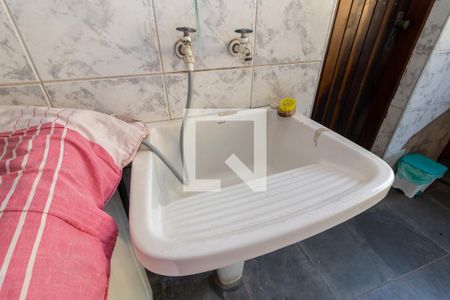 Casa à venda com 360m², 4 quartos e 7 vagas Casa à venda com 360m², 4 quartos e 7 vagasÁrea de Serviço