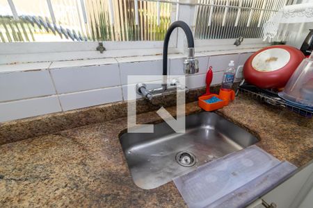 Casa à venda com 360m², 4 quartos e 7 vagas Casa à venda com 360m², 4 quartos e 7 vagasCozinha