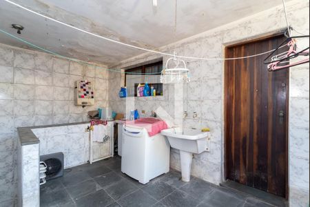 Casa à venda com 360m², 4 quartos e 7 vagas Casa à venda com 360m², 4 quartos e 7 vagasÁrea de Serviço