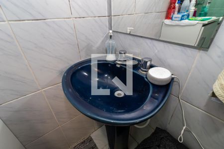 Casa à venda com 360m², 4 quartos e 7 vagas Casa à venda com 360m², 4 quartos e 7 vagasBanheiro 3