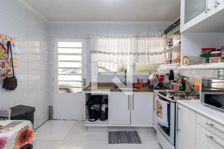 Casa à venda com 360m², 4 quartos e 7 vagas Casa à venda com 360m², 4 quartos e 7 vagasCozinha