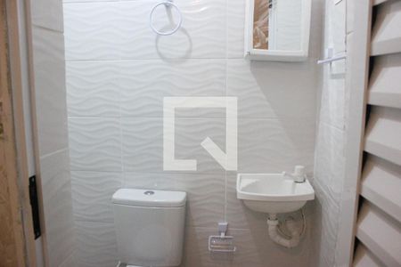Casa para alugar com 40m², 1 quarto e sem vagaQuitinete casa 3/ Banheiro