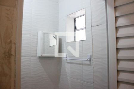 Casa para alugar com 40m², 1 quarto e sem vagaQuitinete casa 3/ Banheiro