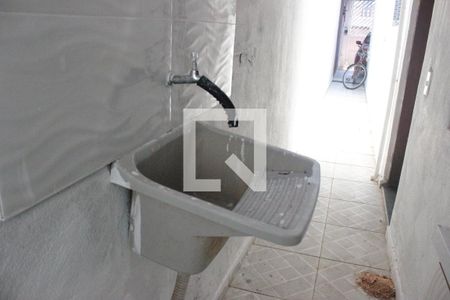 Casa para alugar com 40m², 1 quarto e sem vagaQuitinete casa 3/ Lavanderia