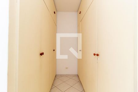 Apartamento à venda com 75m², 2 quartos e 1 vagaCloset - Quarto 2