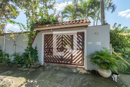 Casa à venda com 160m², 3 quartos e 7 vagasFachada 