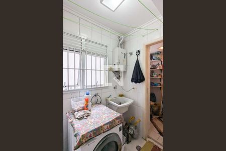 Apartamento à venda com 96m², 3 quartos e 2 vagas Apartamento à venda com 96m², 3 quartos e 2 vagasÁrea de serviço
