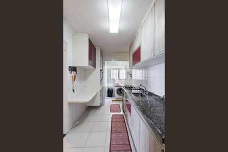 Apartamento à venda com 96m², 3 quartos e 2 vagas Apartamento à venda com 96m², 3 quartos e 2 vagasCozinha