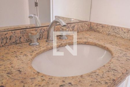 Apartamento à venda com 90m², 3 quartos e 2 vagas Apartamento à venda com 90m², 3 quartos e 2 vagasBanheiro Social