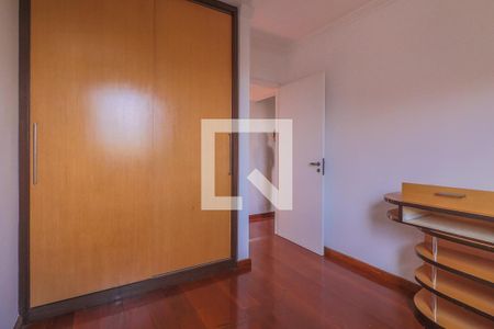 Apartamento à venda com 90m², 3 quartos e 2 vagas Apartamento à venda com 90m², 3 quartos e 2 vagasSuíte