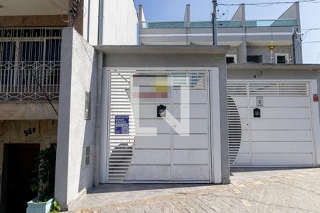 Fachada de casa à venda com 3 quartos, 140m² em Vila Marieta, São Paulo