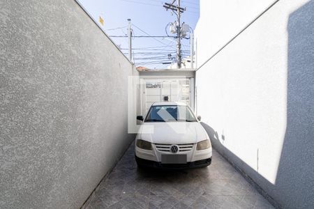 Garagem de casa à venda com 3 quartos, 140m² em Vila Marieta, São Paulo