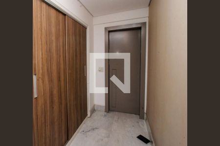 Apartamento à venda com 145m², 4 quartos e 3 vagasRouparia