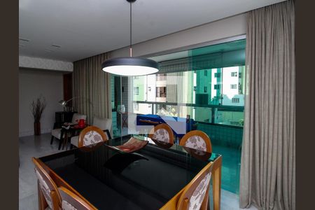 Apartamento à venda com 145m², 4 quartos e 3 vagasSala de Jantar