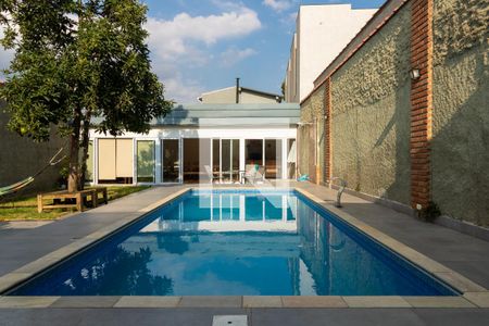 Casa à venda com 500m², 3 quartos e 5 vagasÁrea comum - Piscina