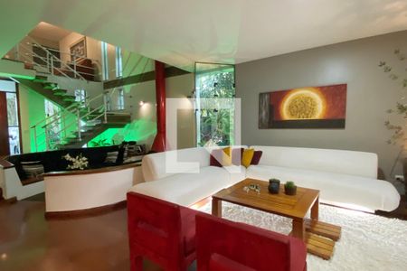 Sala de casa de condomínio à venda com 4 quartos, 398m² em Alphaville, Santana de Parnaíba