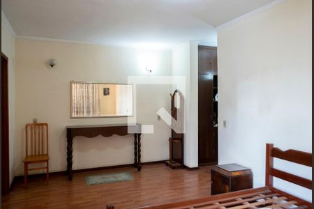 Casa à venda com 985m², 4 quartos e 6 vagasQuarto 3 suite