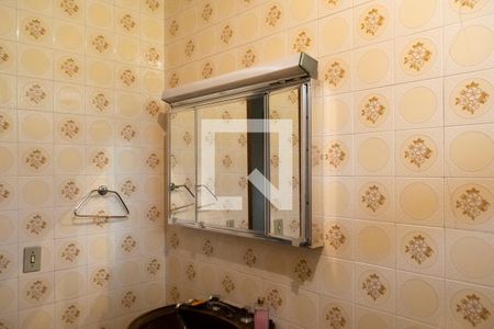 Casa à venda com 985m², 4 quartos e 6 vagasBanheiro quarto 3