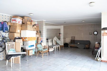 Casa à venda com 985m², 4 quartos e 6 vagasSalão