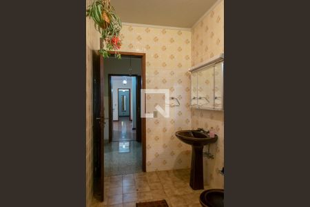 Casa à venda com 985m², 4 quartos e 6 vagasBanheiro quarto 3