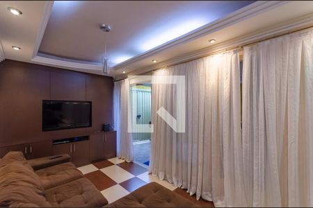 Sala de casa à venda com 3 quartos, 112m² em Vila Cloris, Belo Horizonte