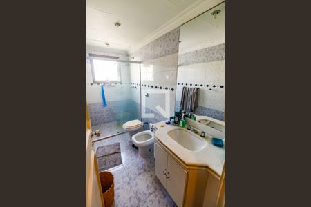 Apartamento à venda com 250m², 3 quartos e 4 vagas Apartamento à venda com 250m², 3 quartos e 4 vagasBanheiro da Suíte 1