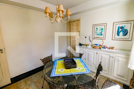 Apartamento à venda com 250m², 3 quartos e 4 vagas Apartamento à venda com 250m², 3 quartos e 4 vagasCopa