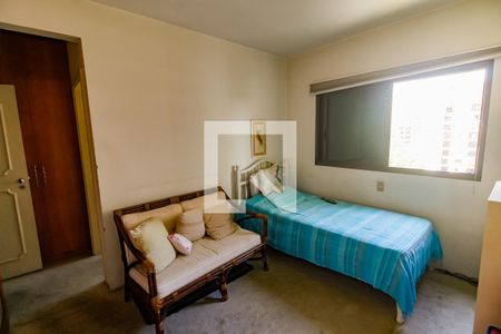 Apartamento à venda com 250m², 3 quartos e 4 vagas Apartamento à venda com 250m², 3 quartos e 4 vagasSuíte 2