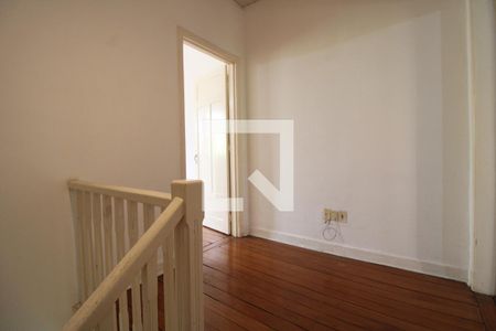 Casa à venda com 85m², 2 quartos e sem vagaHall da escada 