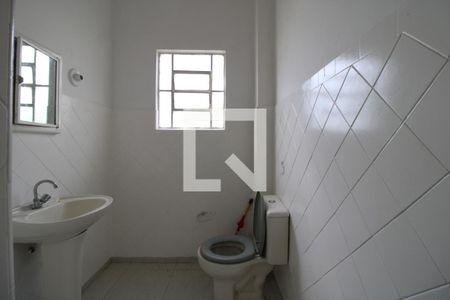 Casa à venda com 85m², 2 quartos e sem vagaBanheiro da suíte 