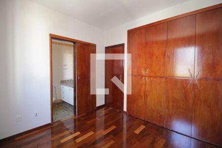 Suite de apartamento à venda com 3 quartos, 90m² em Funcionários, Belo Horizonte