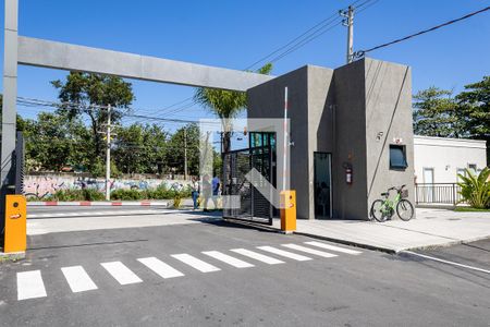 Apartamento para alugar com 42m², 2 quartos e 1 vagaFachada e portaria