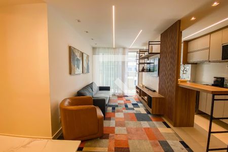 Apartamento para alugar com 76m², 2 quartos e 1 vaga Apartamento para alugar com 76m², 2 quartos e 1 vagaSala/Cozinha