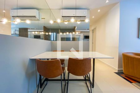Apartamento para alugar com 76m², 2 quartos e 1 vaga Apartamento para alugar com 76m², 2 quartos e 1 vagaSala/Cozinha