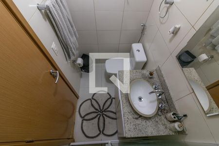 Apartamento à venda com 103m², 3 quartos e 2 vagasSuíte - Banheiro