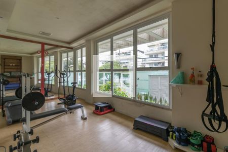 Apartamento à venda com 103m², 3 quartos e 2 vagasÁrea comum - Academia