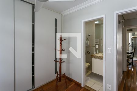 Apartamento à venda com 110m², 4 quartos e 2 vagasQuarto 2 - Suíte