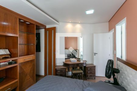 Apartamento à venda com 110m², 4 quartos e 2 vagasQuarto 3 - Suíte