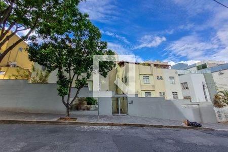 Apartamento à venda com 110m², 4 quartos e 2 vagasFachada