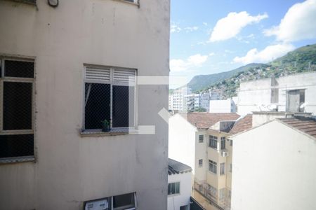 Vista do Quarto 1 de apartamento para alugar com 2 quartos, 63m² em Tijuca, Rio de Janeiro
