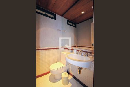 Apartamento à venda com 260m², 4 quartos e 4 vagasLavabo