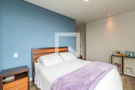 Casa de condomínio à venda com 327m², 4 quartos e 6 vagasSuíte 1