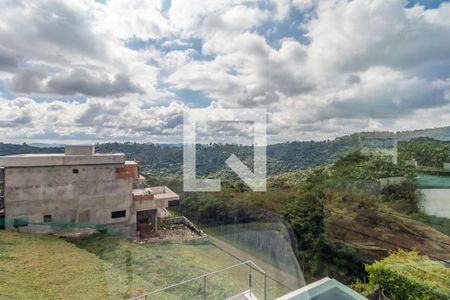 Casa de condomínio à venda com 327m², 4 quartos e 6 vagasSuíte 1