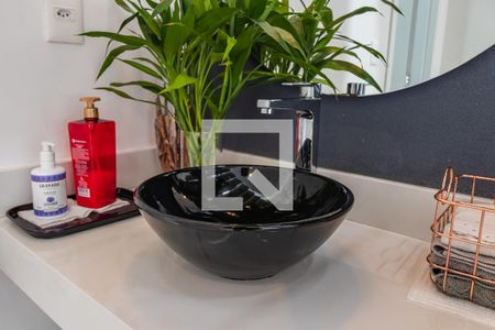 Casa de condomínio à venda com 327m², 4 quartos e 6 vagasLavabo